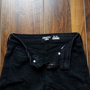 Black Skinny Jeans